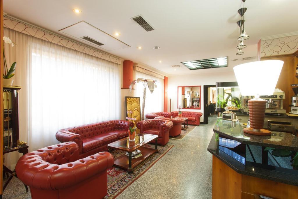 Astor Hotel Vintage Frosinone Extérieur photo