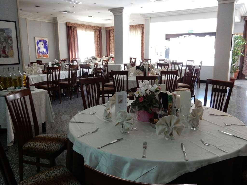 Astor Hotel Vintage Frosinone Restaurant photo